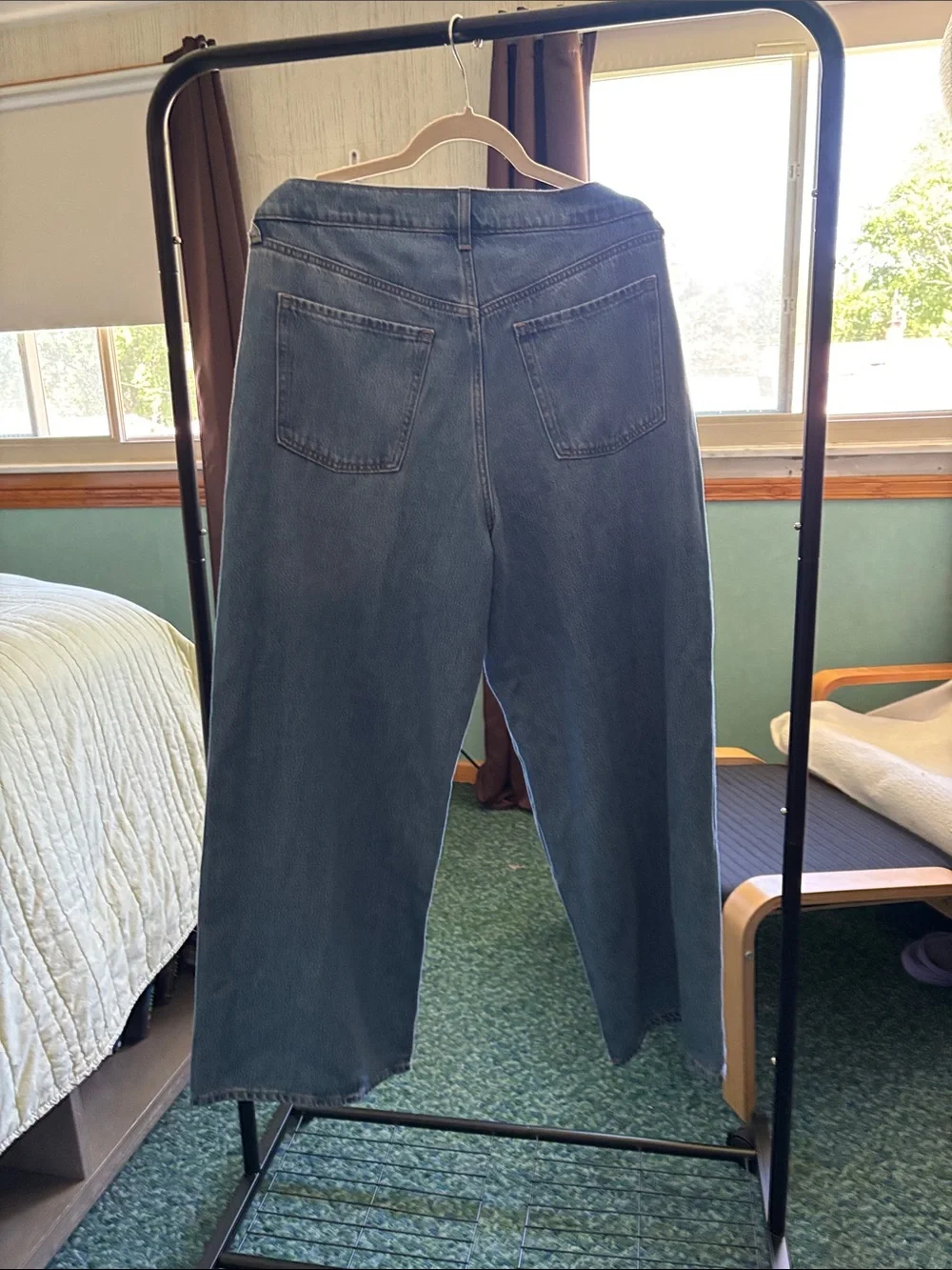 Women’s Blue Wide-Leg Jeans - Classic Denim Fit - Picture 4 of 4